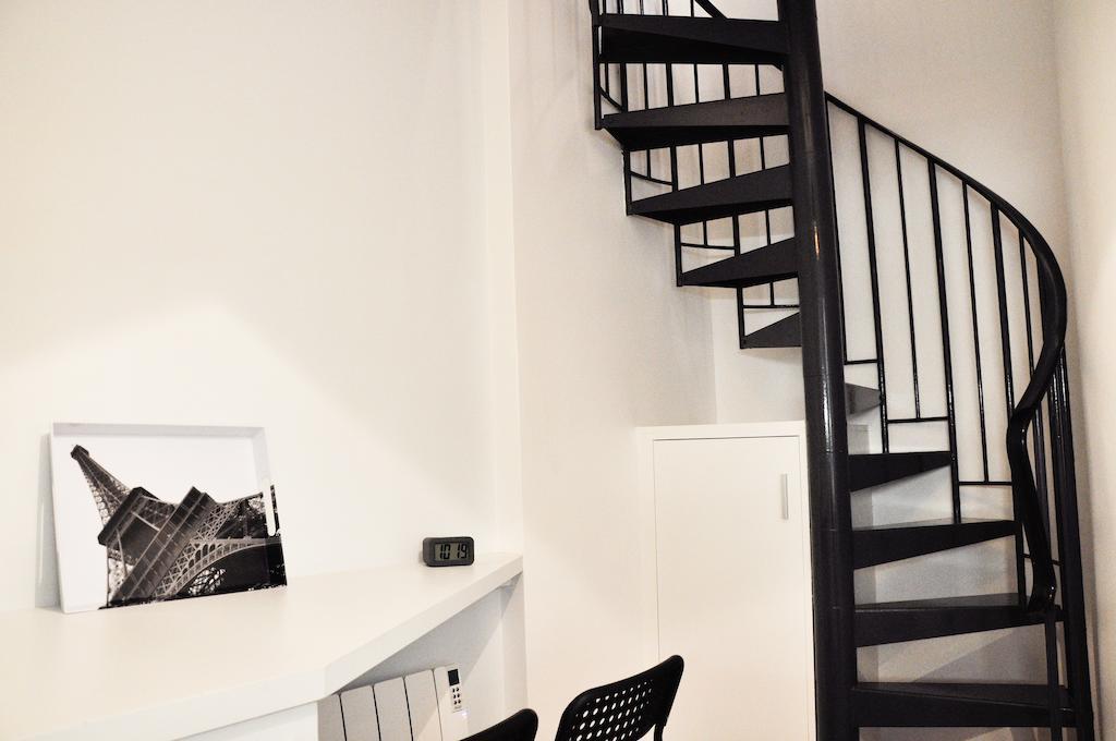 דירות פריז Duplex De Charme Au Coeur De Montmartre חדר תמונה