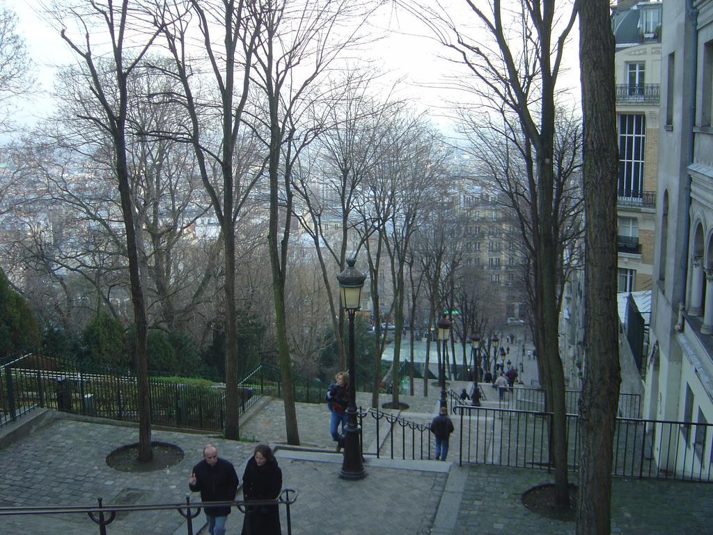 דירות פריז Duplex De Charme Au Coeur De Montmartre מראה חיצוני תמונה